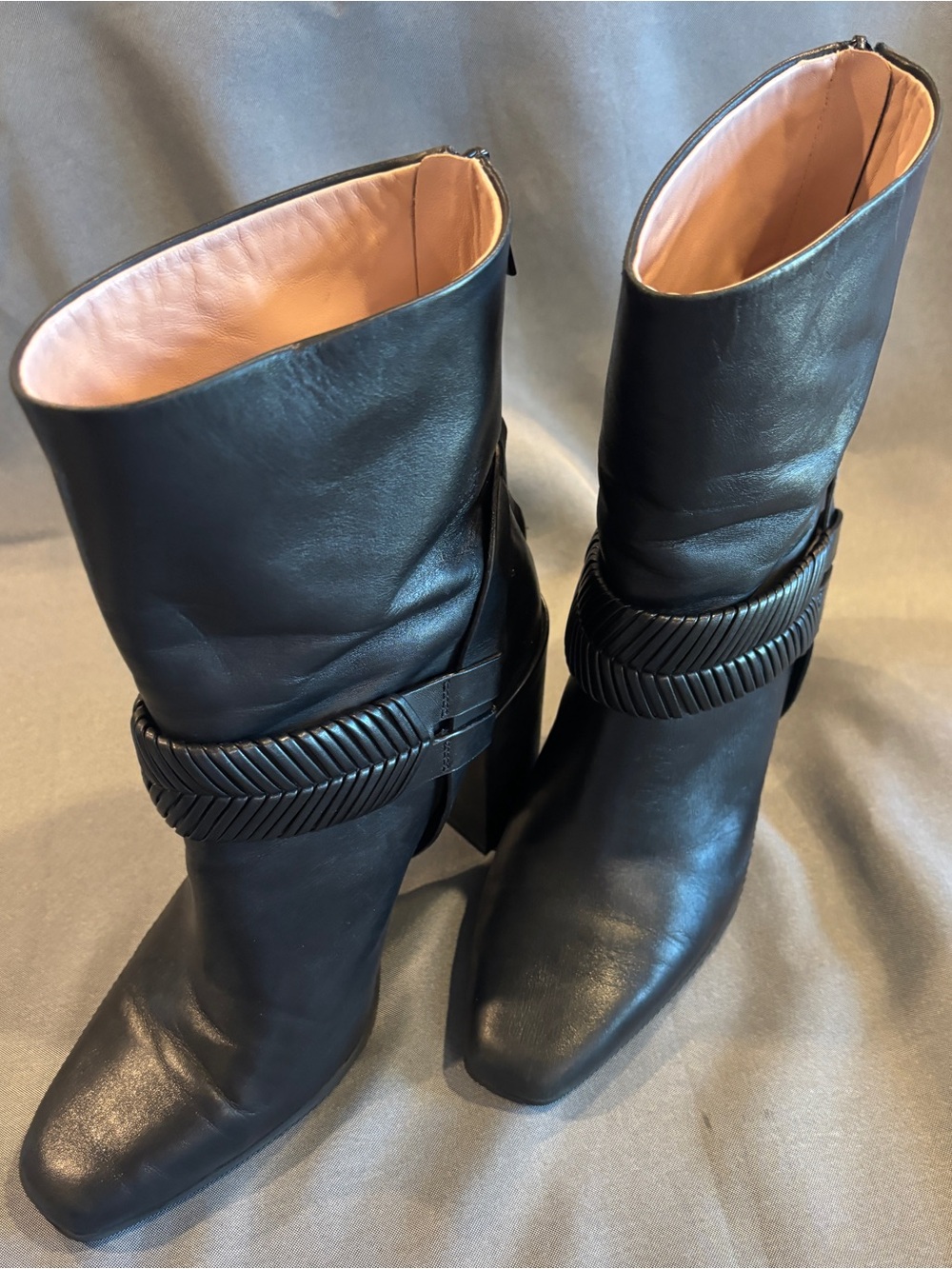 Women's Leather Mid-Calf Heeled boots size 9